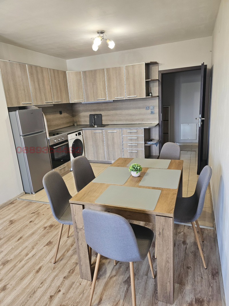 Под наем 3-СТАЕН, град София, Красна поляна 3 • 800 € / 1564.66 лв. • 25689785 1 — Holmes.bg Под наем 3-СТАЕН, град София, Красна поляна 3 • 800 € / 1564.66 лв. • 25689785 1