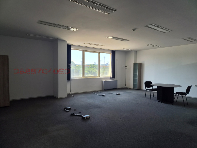 Под наем ОФИС, град Варна, ЖП Гара • 840 € • 74545855 1 — Holmes.bg Под наем ОФИС, град Варна, ЖП Гара • 840 € • 74545855 1