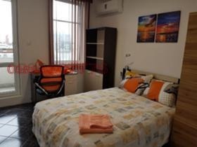 Дава под наем СТАЯград Варна, Център