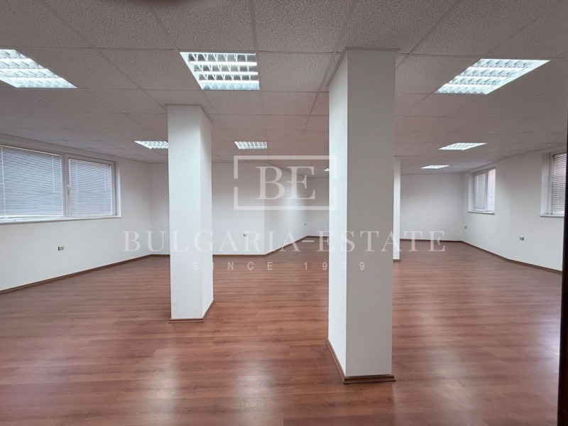 Под наем ОФИС, град Варна, Спортна зала • 800 € • 47777049 1 — Holmes.bg Под наем ОФИС, град Варна, Спортна зала • 800 € • 47777049 1