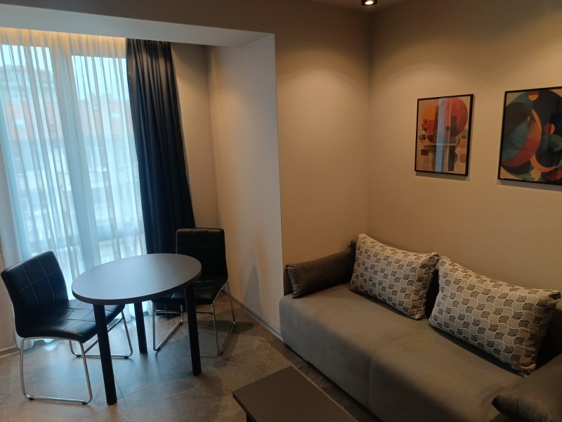 Под наем 2-СТАЕН, град Пловдив, Център • 550 € / 1075.71 лв. • 85062535 1 — Holmes.bg Под наем 2-СТАЕН, град Пловдив, Център • 550 € / 1075.71 лв. • 85062535 1