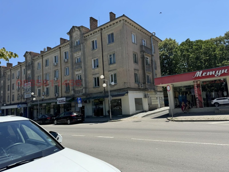 Под наем 3-СТАЕН, град Шумен, Център • 500 € / 977.91 лв. • 80148732 1 — Holmes.bg Под наем 3-СТАЕН, град Шумен, Център • 500 € / 977.91 лв. • 80148732 1