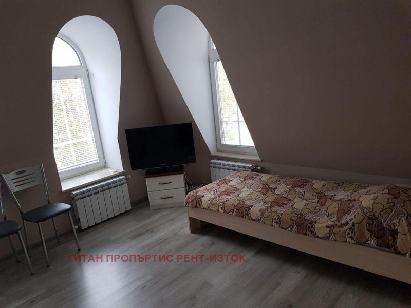 Под наем 1-СТАЕН, град Бургас, Център • 650 лв. / 332.34 € • 90440503 1 — Holmes.bg Под наем 1-СТАЕН, град Бургас, Център • 650 лв. / 332.34 € • 90440503 1