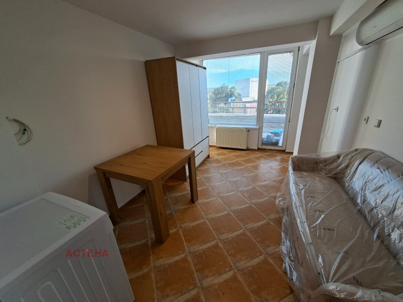 Под наем 1-СТАЕН, град София, Център • 500 € / 977.91 лв. • 69828463 1 — Holmes.bg Под наем 1-СТАЕН, град София, Център • 500 € / 977.91 лв. • 69828463 1