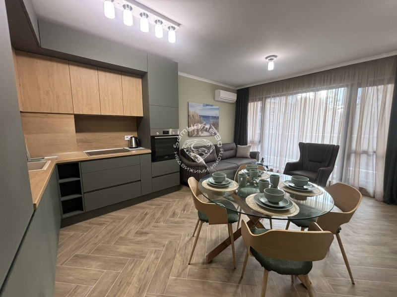 Под наем 3-СТАЕН, град Варна, Център • 1300 € • 41038012 1 — Holmes.bg Под наем 3-СТАЕН, град Варна, Център • 1300 € • 41038012 1