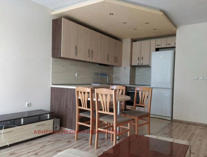 Под наем 3-СТАЕН, град Пловдив, Каменица 1 • 425 € / 831.23 лв. • 19250726 1 — Holmes.bg Под наем 3-СТАЕН, град Пловдив, Каменица 1 • 425 € / 831.23 лв. • 19250726 1