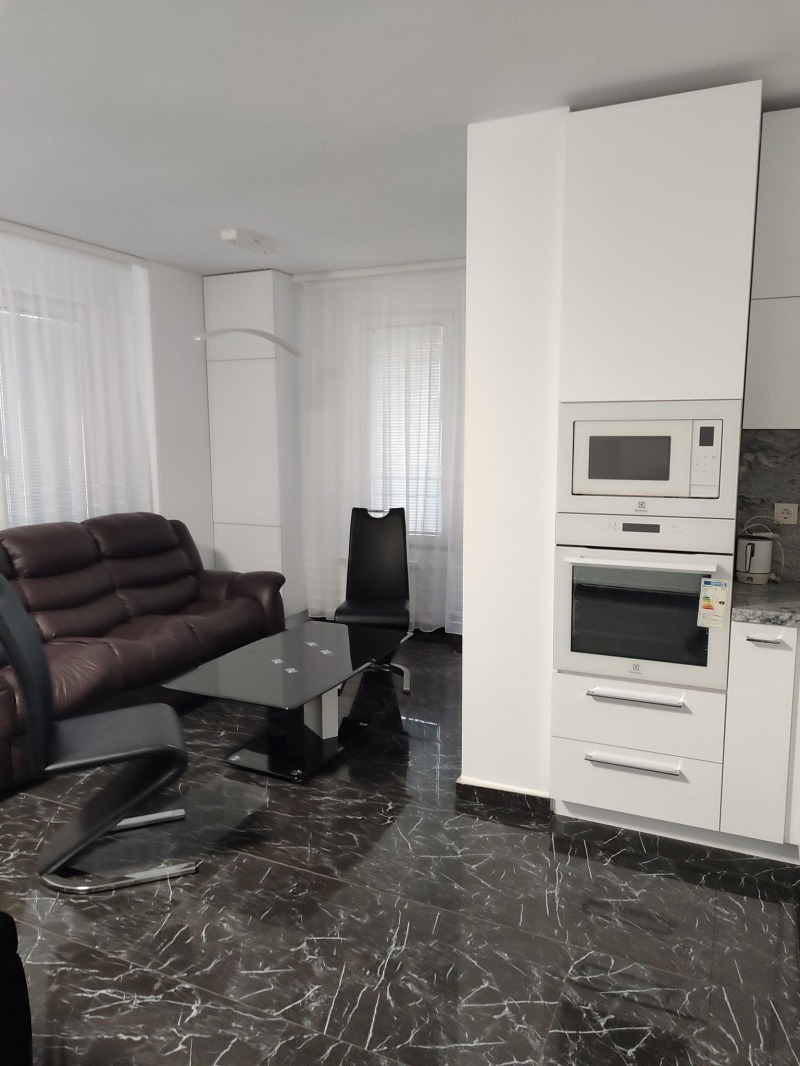 Под наем 2-СТАЕН, град София, Витоша • 695 € / 1359.30 лв. • 37116117 1 — Holmes.bg Под наем 2-СТАЕН, град София, Витоша • 695 € / 1359.30 лв. • 37116117 1