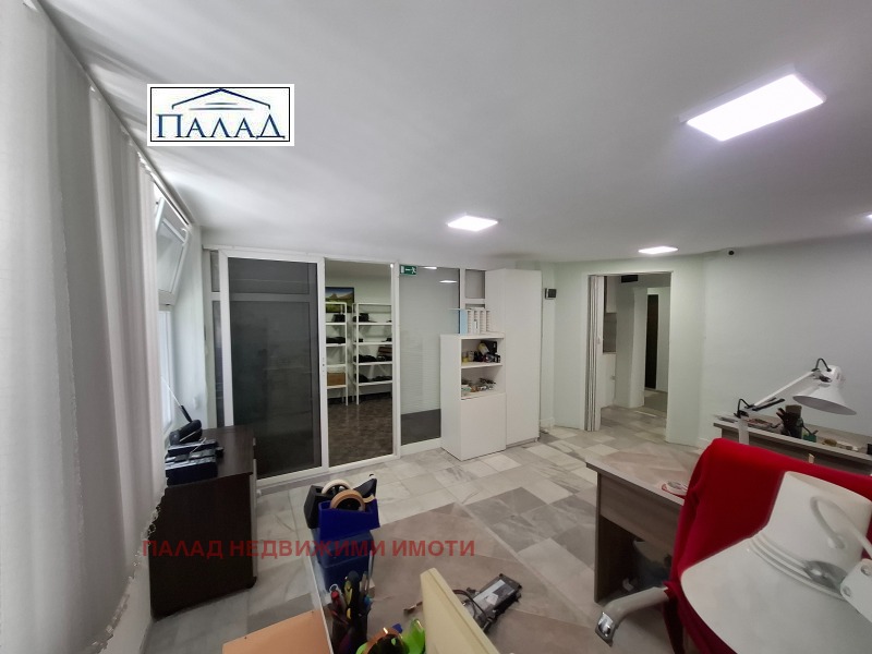 Под наем ОФИС, град Варна, Лятно кино Тракия • 800 € / 1564.66 лв. • 45898690 1 — Holmes.bg Под наем ОФИС, град Варна, Лятно кино Тракия • 800 € / 1564.66 лв. • 45898690 1