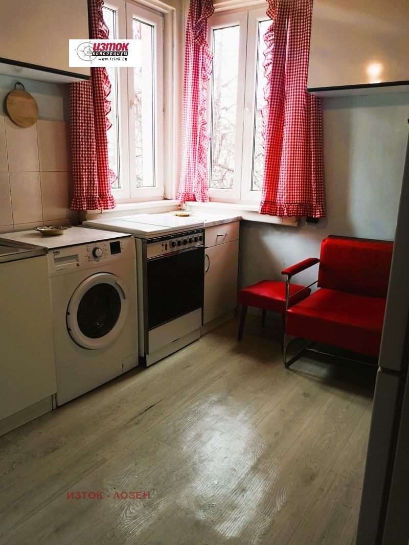 Под наем 3-СТАЕН, град София, Център • 680 € / 1329.96 лв. • 78979670 1 — Holmes.bg Под наем 3-СТАЕН, град София, Център • 680 € / 1329.96 лв. • 78979670 1