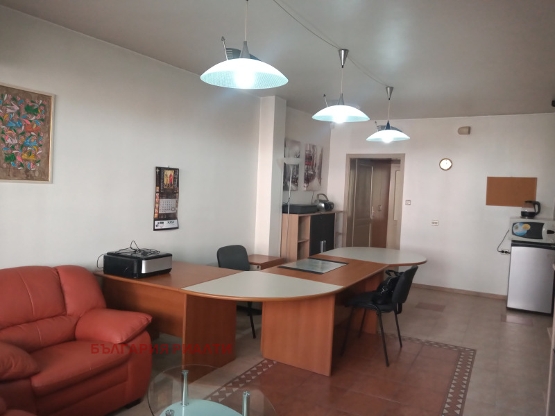Под наем ОФИС, град София, Белите брези • 1100 € • 61029994 1 — Holmes.bg Под наем ОФИС, град София, Белите брези • 1100 € • 61029994 1