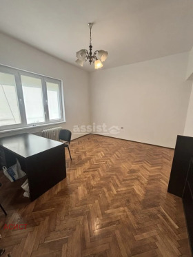 ОФИС, 55 m2 - Holmes.bg ОФИС, 55 m2