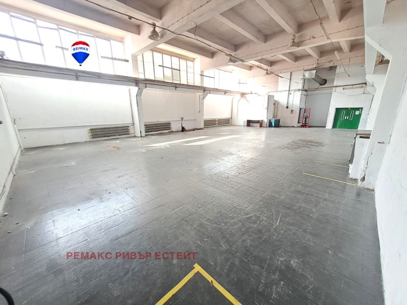 Под наем ПРОМ. ПОМЕЩЕНИЕ, град Русе, Родина 1 • 12000 лв. / 6135.50 € • 16211915 1 — Holmes.bg Под наем ПРОМ. ПОМЕЩЕНИЕ, град Русе, Родина 1 • 12000 лв. / 6135.50 € • 16211915 1