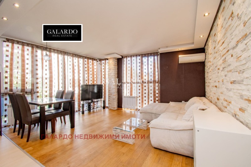 Под наем 3-СТАЕН, град София, Център • 700 € / 1369.08 лв. • 62948237 1 — Holmes.bg Под наем 3-СТАЕН, град София, Център • 700 € / 1369.08 лв. • 62948237 1