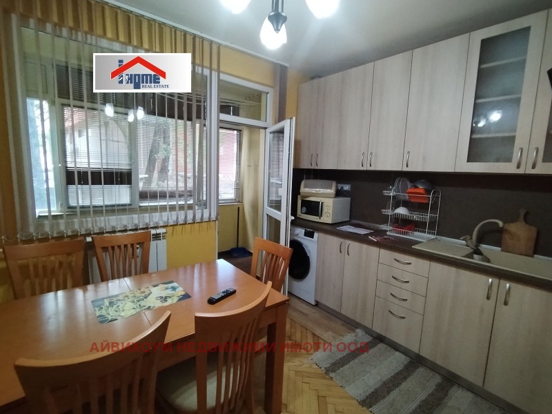 Под наем 2-СТАЕН, град Плевен, Широк център • 490 € / 958.36 лв. • 23463882 1 — Holmes.bg Под наем 2-СТАЕН, град Плевен, Широк център • 490 € / 958.36 лв. • 23463882 1