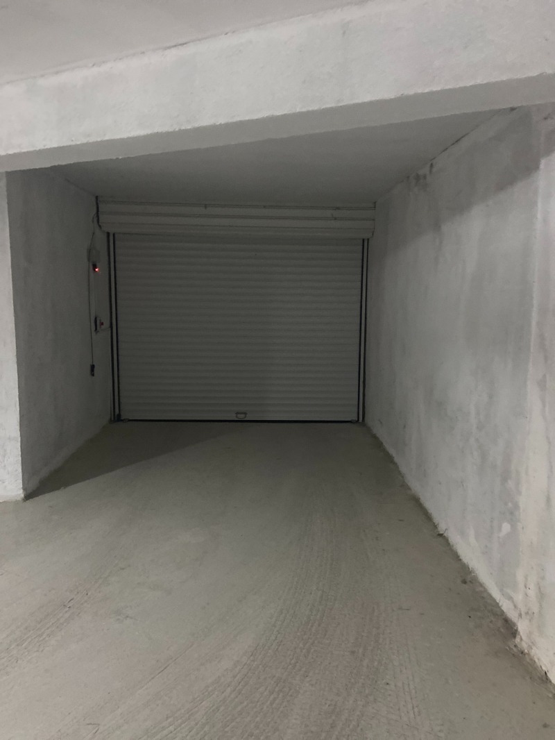 Под наем ГАРАЖ, ПАРКОМЯСТО, град Варна, Колхозен пазар • 125 € / 244.48 лв. • 91591584 1 — Holmes.bg Под наем ГАРАЖ, ПАРКОМЯСТО, град Варна, Колхозен пазар • 125 € / 244.48 лв. • 91591584 1