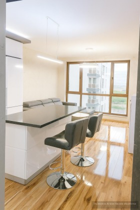 Обява Дава под наем 2-СТАЕН,град Пловдив, Южен