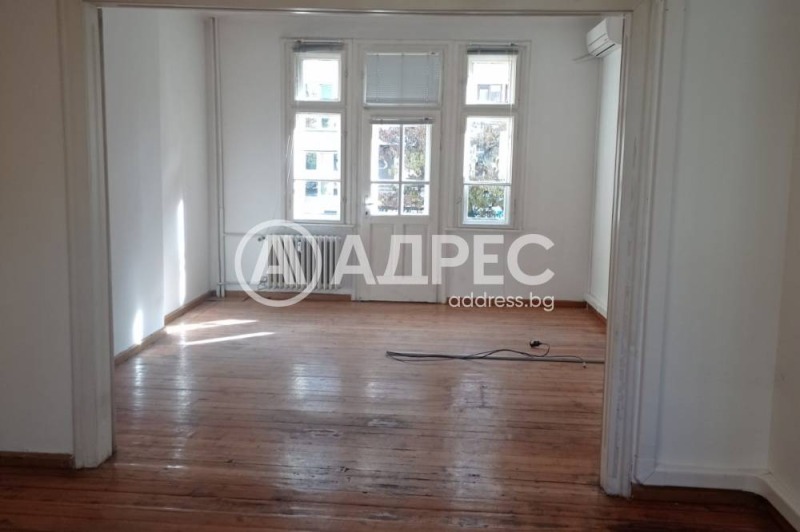Под наем ОФИС, град София, Център • 700 € • 62653505 1 — Holmes.bg Под наем ОФИС, град София, Център • 700 € • 62653505 1