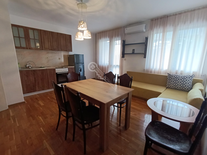 Под наем 2-СТАЕН, град Велико Търново, Колю Фичето • 550 лв. / 281.21 € • 58773413 1 — Holmes.bg Под наем 2-СТАЕН, град Велико Търново, Колю Фичето • 550 лв. / 281.21 € • 58773413 1