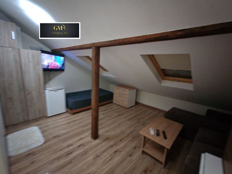 Под наем АТЕЛИЕ, ТАВАН, град Плевен, Широк център • 260 € / 508.52 лв. • 43037386 1 — Holmes.bg Под наем АТЕЛИЕ, ТАВАН, град Плевен, Широк център • 260 € / 508.52 лв. • 43037386 1