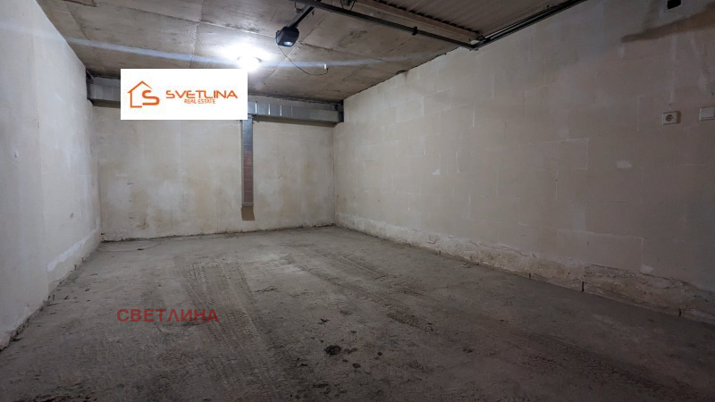 Под наем ГАРАЖ, ПАРКОМЯСТО, град София, Бъкстон • 130 € / 254.26 лв. • 58901182 1 — Holmes.bg Под наем ГАРАЖ, ПАРКОМЯСТО, град София, Бъкстон • 130 € / 254.26 лв. • 58901182 1