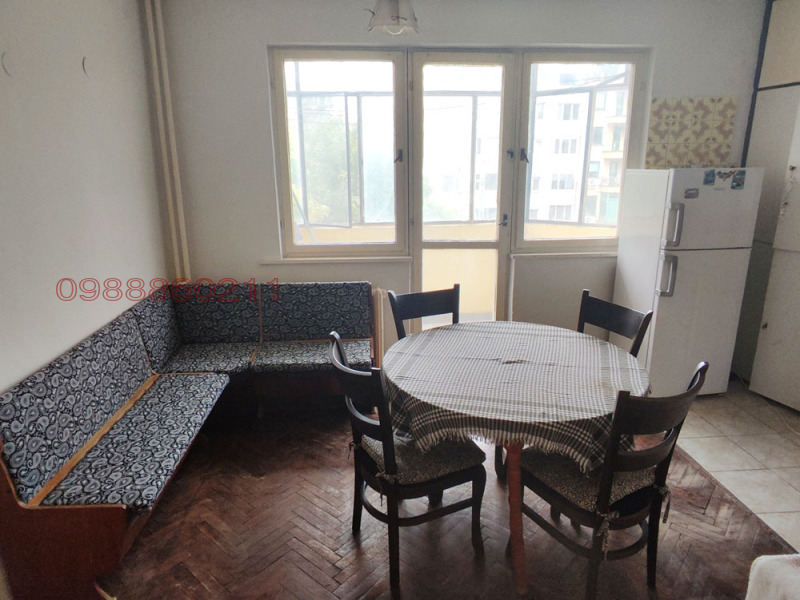 Под наем 3-СТАЕН, град Плевен, Идеален център • 390 € • 36784039 1 — Holmes.bg Под наем 3-СТАЕН, град Плевен, Идеален център • 390 € • 36784039 1