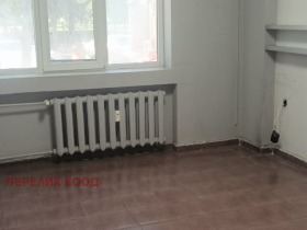 ОФИС, 30 m2 - Holmes.bg ОФИС, 30 m2