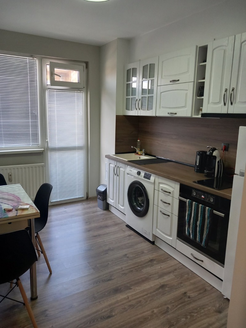 Под наем 2-СТАЕН, град Пловдив, Кършияка • 850 лв. / 434.60 € • 17401935 1 — Holmes.bg Под наем 2-СТАЕН, град Пловдив, Кършияка • 850 лв. / 434.60 € • 17401935 1