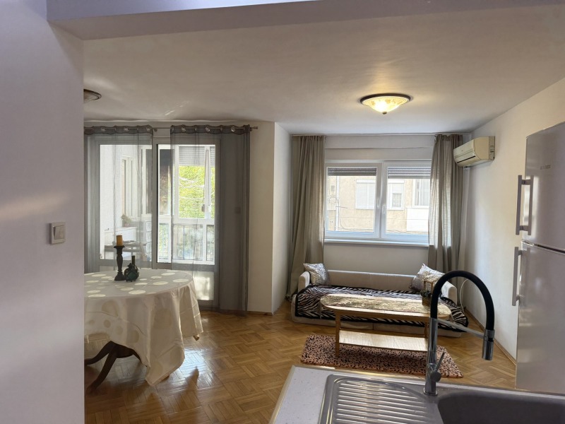 Под наем 2-СТАЕН, град Пловдив, Младежки Хълм • 750 € • 88082851 1 — Holmes.bg Под наем 2-СТАЕН, град Пловдив, Младежки Хълм • 750 € • 88082851 1
