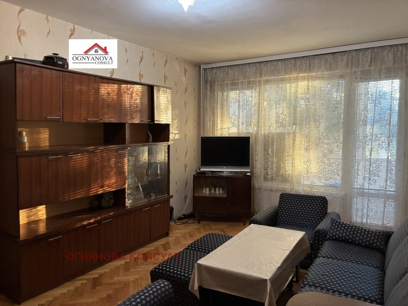 Под наем 2-СТАЕН, град София, Надежда 1 • 550 € • 42961773 1 — Holmes.bg Под наем 2-СТАЕН, град София, Надежда 1 • 550 € • 42961773 1