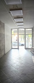 Под наем МАГАЗИН, град Плевен, Идеален център • 800 € • 83182000 1 — Holmes.bg Под наем МАГАЗИН, град Плевен, Идеален център • 800 € • 83182000 1
