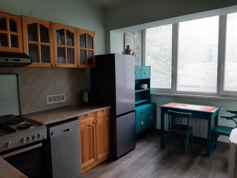 Под наем 2-СТАЕН, град София, Гео Милев • 614 € / 1200.88 лв. • 99728575 1 — Holmes.bg Под наем 2-СТАЕН, град София, Гео Милев • 614 € / 1200.88 лв. • 99728575 1