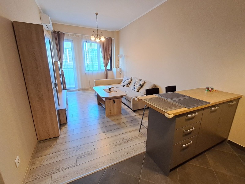 Под наем 2-СТАЕН, град София, Младост 4 • 650 € / 1271.29 лв. • 61299308 1 — Holmes.bg Под наем 2-СТАЕН, град София, Младост 4 • 650 € / 1271.29 лв. • 61299308 1