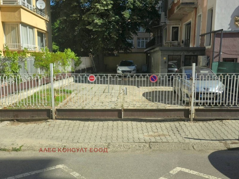 Под наем ГАРАЖ, ПАРКОМЯСТО, град София, Лозенец • 185 € / 361.83 лв. • 15895414 1 — Holmes.bg Под наем ГАРАЖ, ПАРКОМЯСТО, град София, Лозенец • 185 € / 361.83 лв. • 15895414 1