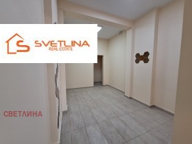 Обява Дава под наем ФРИЗЬОРСКИ/КОЗМЕТИЧЕН САЛОН,град София, Център>