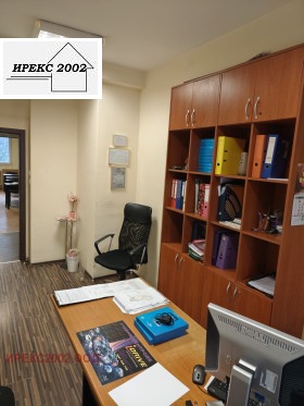 ОФИС, 70 m2 - Holmes.bg ОФИС, 70 m2