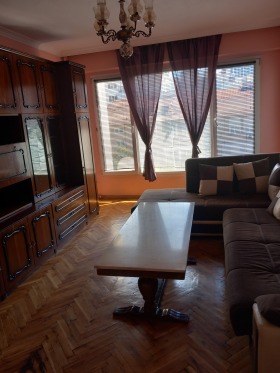 Обява Дава под наем 3-СТАЕН,град София, Фондови жилища