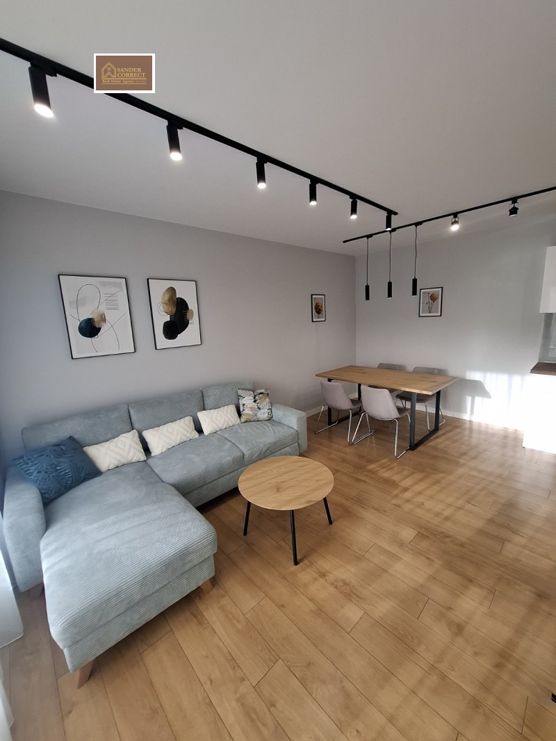 Под наем 3-СТАЕН, град София, Дървеница • 800 € / 1564.66 лв. • 76329981 1 — Holmes.bg Под наем 3-СТАЕН, град София, Дървеница • 800 € / 1564.66 лв. • 76329981 1