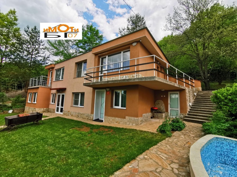 Под наем КЪЩА, област София, гр. Правец • 1100 € / 2151.41 лв. • 63663136 1 — Holmes.bg Под наем КЪЩА, област София, гр. Правец • 1100 € / 2151.41 лв. • 63663136 1