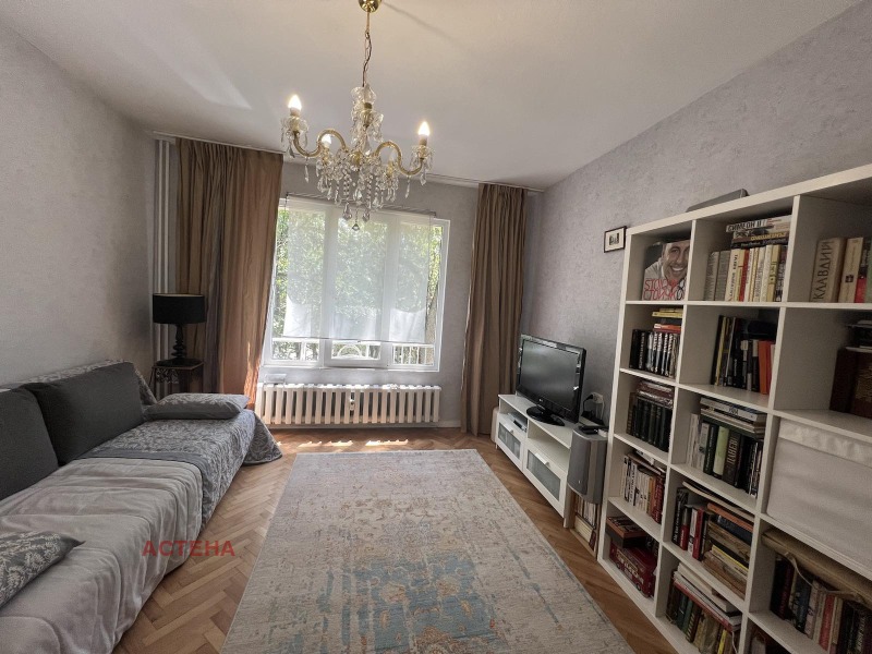 Под наем 1-СТАЕН, град София, Западен парк • 500 € / 977.91 лв. • 68673960 1 — Holmes.bg Под наем 1-СТАЕН, град София, Западен парк • 500 € / 977.91 лв. • 68673960 1