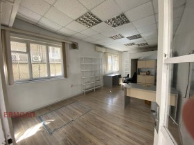 МАГАЗИН, 32 m2 - Holmes.bg МАГАЗИН, 32 m2