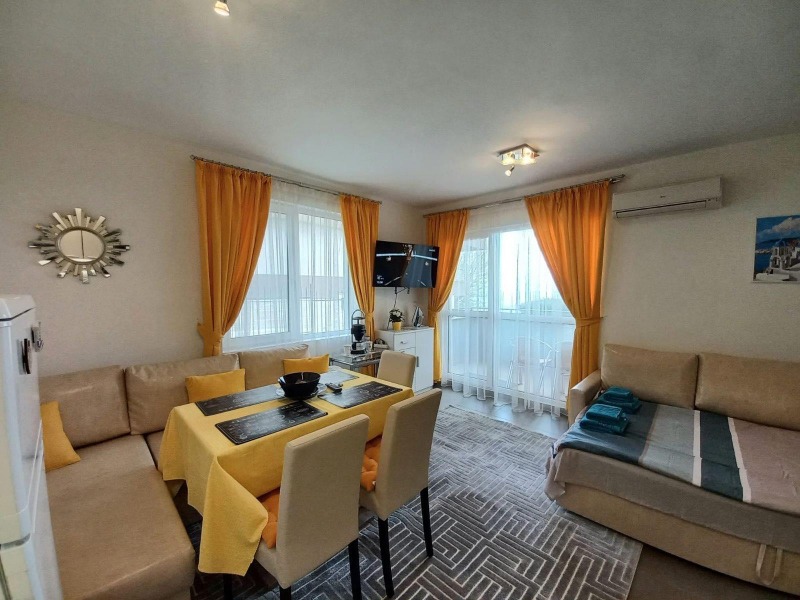 Под наем 1-СТАЕН, град Варна, м-т Ален мак • 400 € / 782.33 лв. • 57758116 1 — Holmes.bg Под наем 1-СТАЕН, град Варна, м-т Ален мак • 400 € / 782.33 лв. • 57758116 1