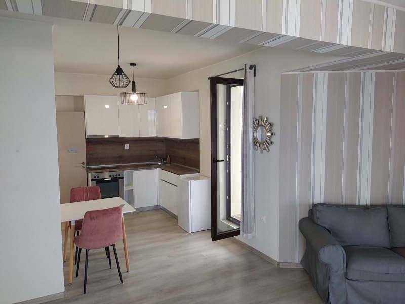 Под наем 2-СТАЕН, град Пловдив, Христо Смирненски • 400 € / 782.33 лв. • 47439437 1 — Holmes.bg Под наем 2-СТАЕН, град Пловдив, Христо Смирненски • 400 € / 782.33 лв. • 47439437 1