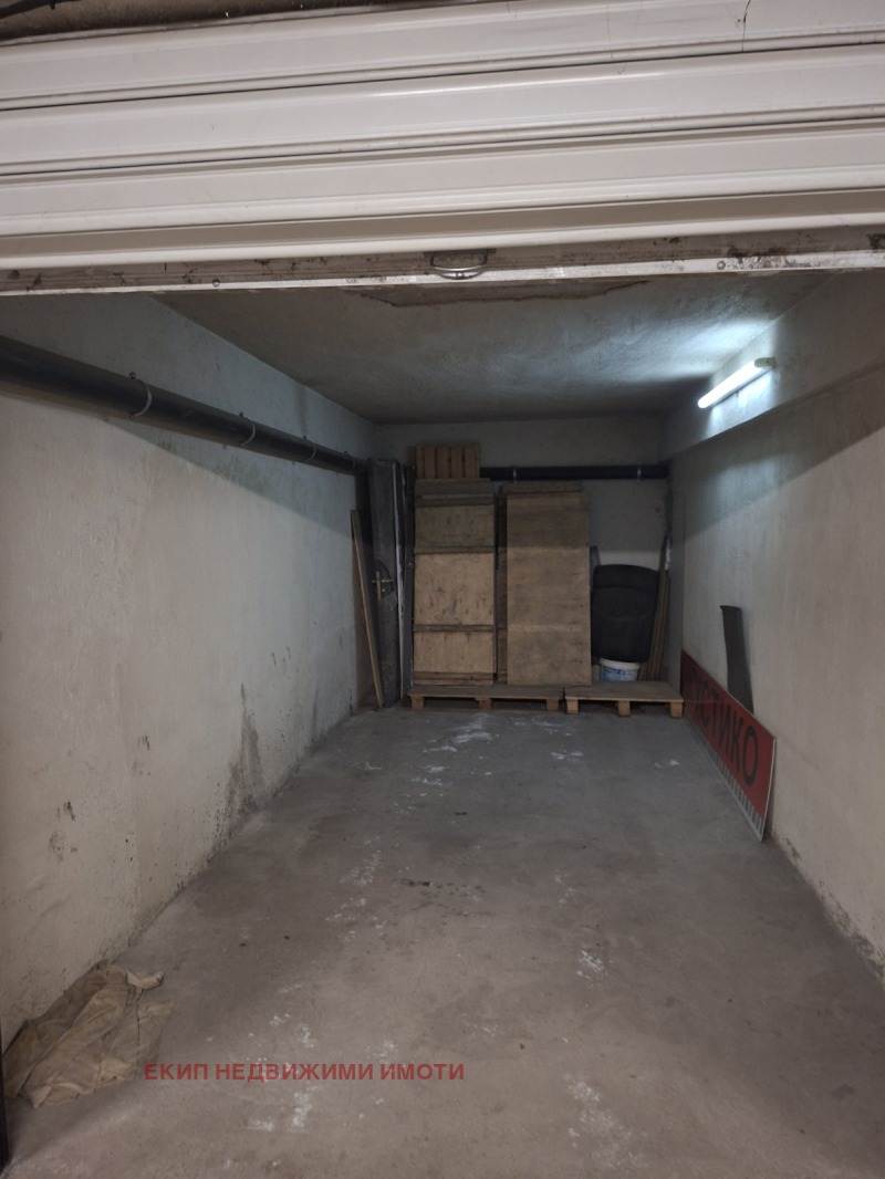 Под наем ГАРАЖ, ПАРКОМЯСТО, град София, Зона Б-18 • 90 € / 176.02 лв. • 91495646 1 — Holmes.bg Под наем ГАРАЖ, ПАРКОМЯСТО, град София, Зона Б-18 • 90 € / 176.02 лв. • 91495646 1