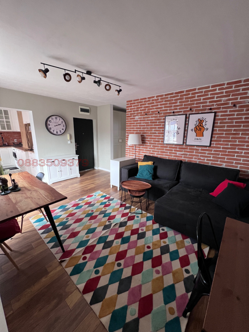 Под наем 3-СТАЕН, град София, Зона Б-5 • 990 € • 58051685 1 — Holmes.bg Под наем 3-СТАЕН, град София, Зона Б-5 • 990 € • 58051685 1