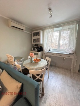 Обява Дава под наем 2-СТАЕН,град София, Редута