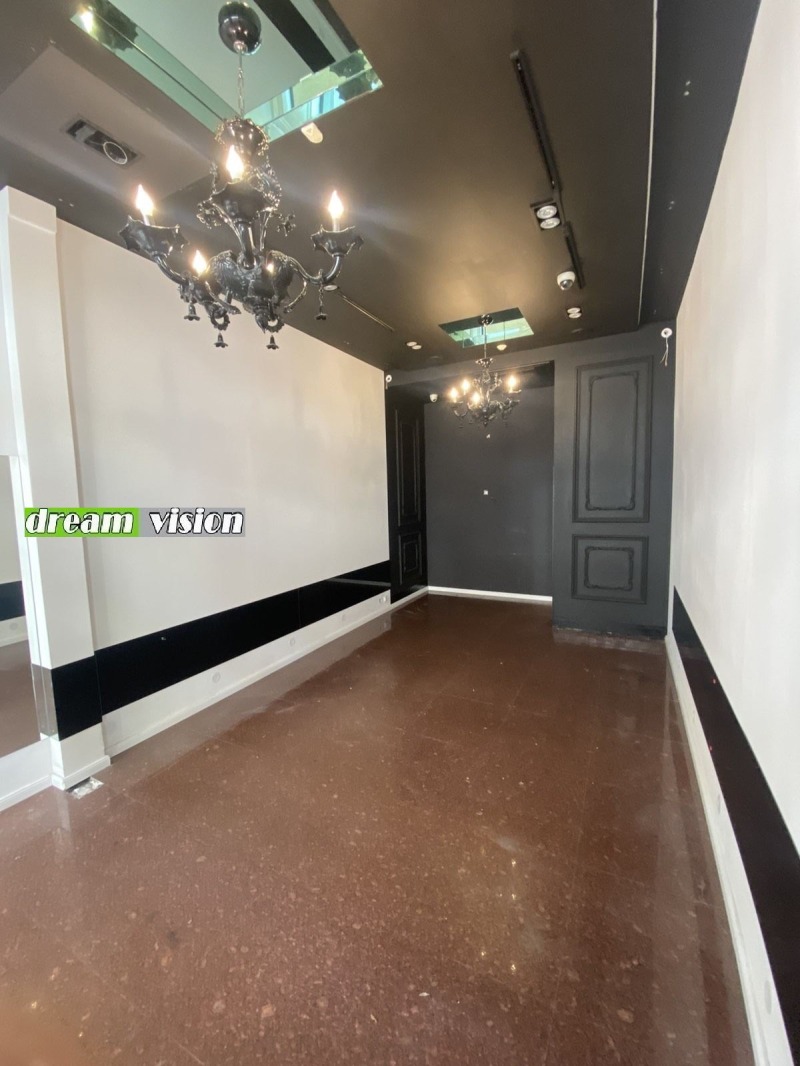 Под наем МАГАЗИН, град София, Център • 2500 € / 4889.57 лв. • 15576102 1 — Holmes.bg Под наем МАГАЗИН, град София, Център • 2500 € / 4889.57 лв. • 15576102 1