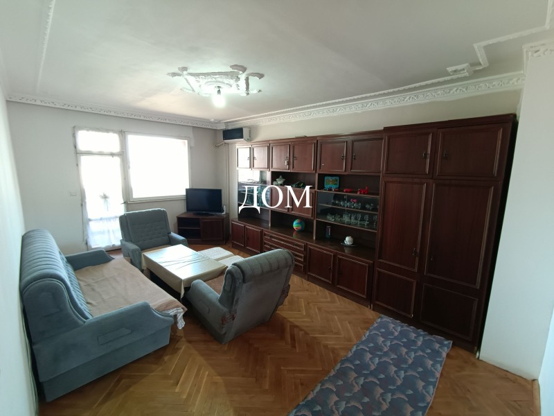 Под наем 4-СТАЕН, град Шумен, Болницата • 400 € / 782.33 лв. • 44210114 1 — Holmes.bg Под наем 4-СТАЕН, град Шумен, Болницата • 400 € / 782.33 лв. • 44210114 1