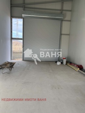 Обява Дава под наем ПРОМ. ПОМЕЩЕНИЕ,гр. Карлово, област Пловдив