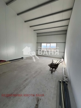 Обява Дава под наем ПРОМ. ПОМЕЩЕНИЕ,гр. Карлово, област Пловдив