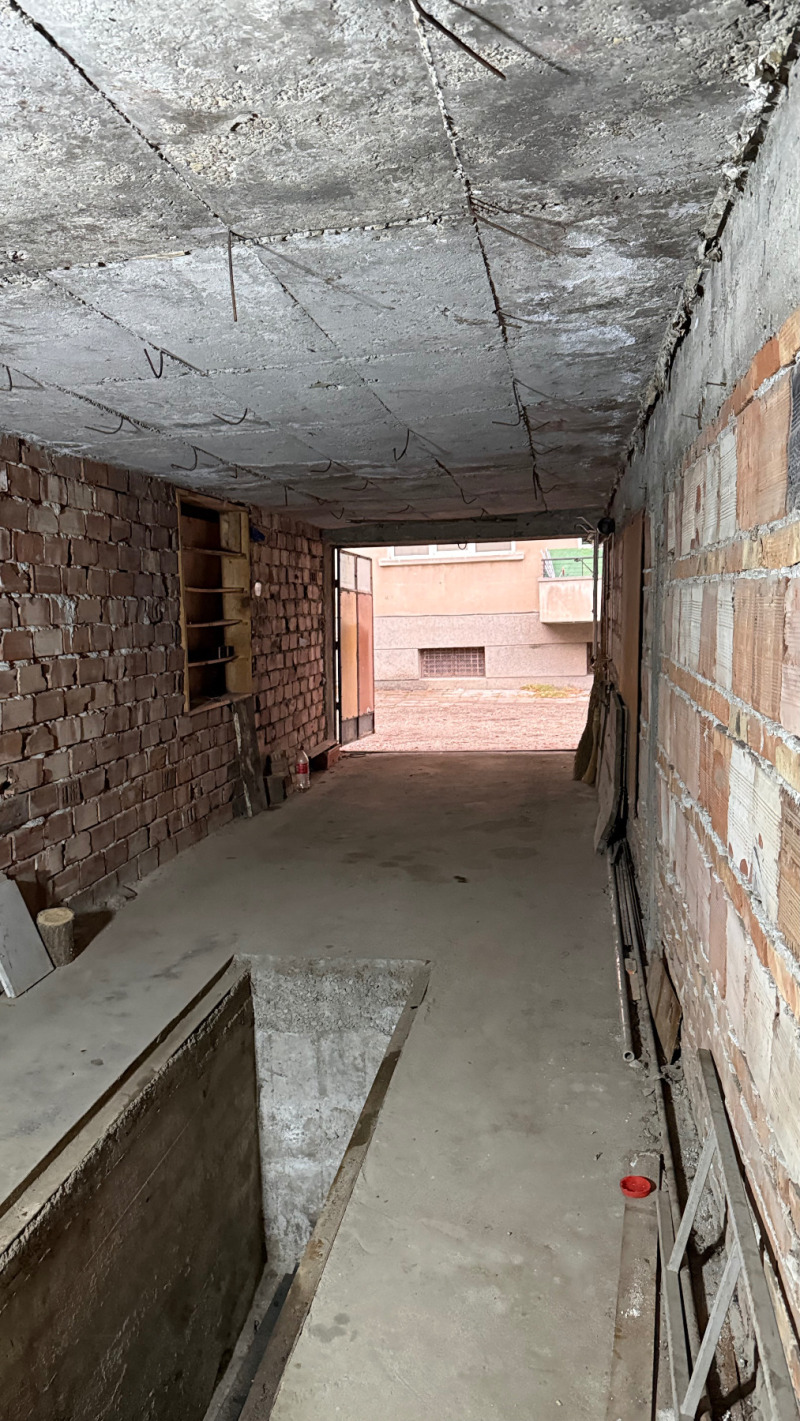 Под наем ГАРАЖ, ПАРКОМЯСТО, град Плевен, 9-ти квартал • 100 € • 59038419 1 — Holmes.bg Под наем ГАРАЖ, ПАРКОМЯСТО, град Плевен, 9-ти квартал • 100 € • 59038419 1